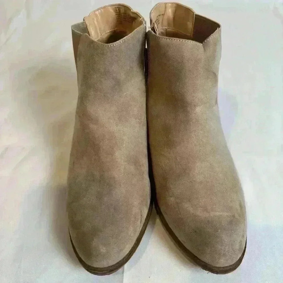 Treasure & Bond Veronica Tan Suede Booties - Size 7 - Picture 7 of 7